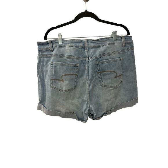 Time and Tru Size 18 Mid Rise Denim Shorts - Picture 8 of 8